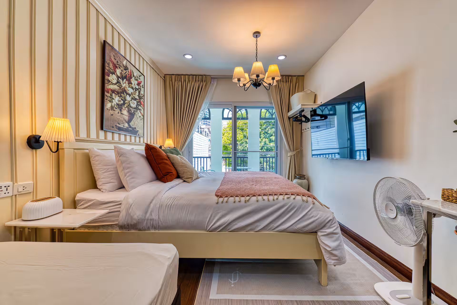 The Balcony King Room that uses a shared bathroom.
